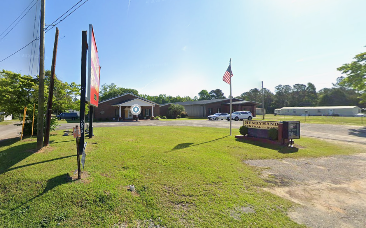 Henryhand Funeral Home gallery image 1